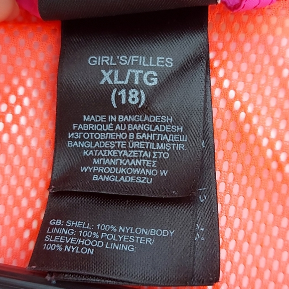 The North Face hyvent girls hooded jacket - Picture 6 of 6